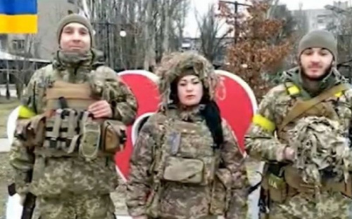 Українські захисники запевнили мешканців Авдіївки: ми не дамо ворогу жодного шансу захопити місто