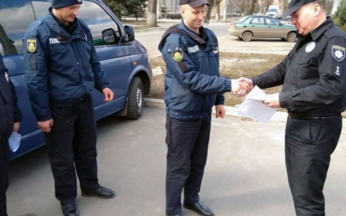 Полицейские из Житомирской области покидают Авдеевку с благодарностями