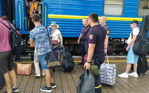 На Донеччині триває організована евакуація цивільних (ВІДЕО)