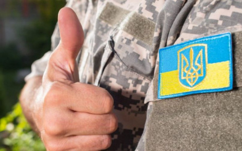 Больше всего Украинцы доверяют армии, волонтерам и обычным людям