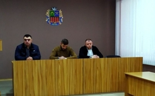 В Авдеевке рабочая неделя началась с традиционного оперативного совещания в ВГА