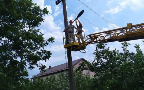 У приватному секторі Авдіївки комунальники освітили ще один район