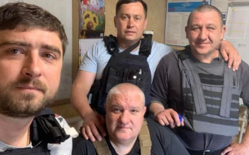 В Авдіївці комунальники між обстрілами працюють на благо громади (ФОТОФАКТ)