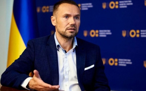 У МОН забороняють примусово відправляти педагогів у відпустку без зарплати