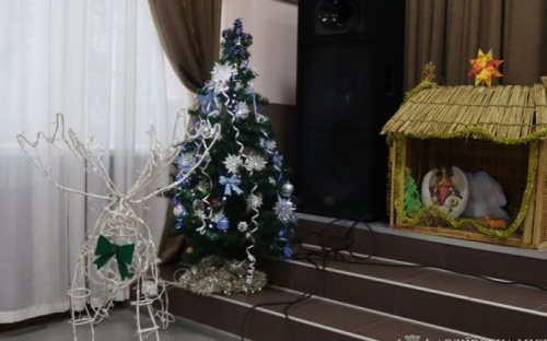 Авдіївська молодь запросила городян на Різдвяний вертеп