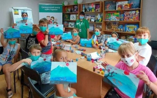 Юных авдеевцев пригласили в арт-путешествие по Японии