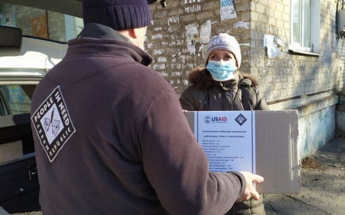 Авдеевку посетили благотворители из гуманитарной организации «Человек в беде»