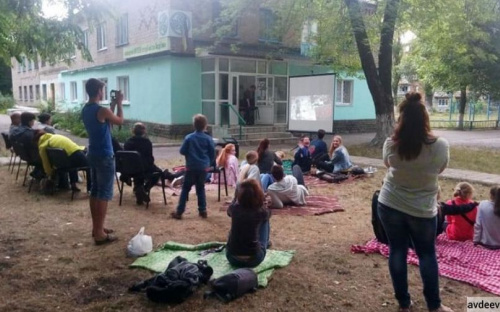 В Авдеевке под открытым небом покажут «Непокоренного»