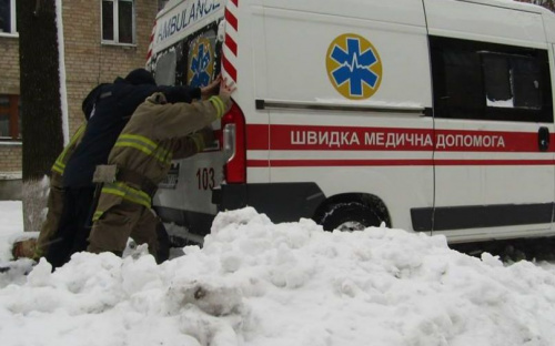 Спасение из снежного плена: подробности и фото из Авдеевки