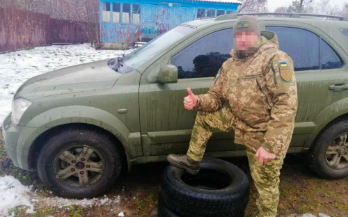 Метінвест передав військовим автівки та мільйон літрів пального