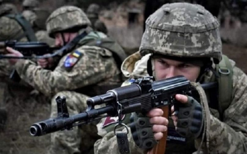 Почти 90% украинцев верят в то, что Украина сможет отразить нападение России