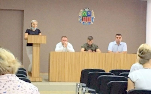 В Авдеевке обсудили вопросы здравоохранения, образования и ЖКХ