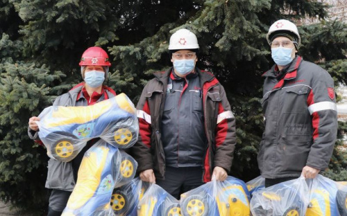 Дети заводчан получили новогодние подарки от Метинвеста