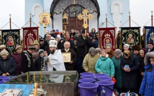 Водохрещення в Авдіївці: де і коли можна освятити воду