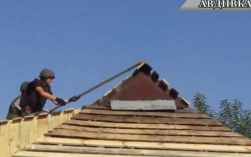 Роменские спасатели восстановили почти 400 домов в Авдеевке (ВИДЕО)