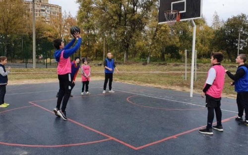 У рамках фестивалю «Грай на вулиці, грай скрізь!» пройшли замагання авдіївських баскетболістів