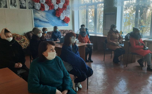 В Авдеевском терцентре продолжают вести разъяснительную работу среди работников о правилах противоэпидемической безопасности