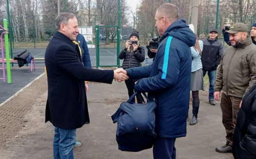 В Авдіївці за програмою «Здорова Україна» відкрили два спортмайданчика 