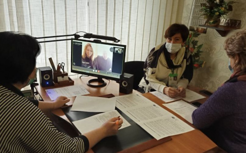 В Авдеевке специалисты Пенсионного фонда оказывают помощь дистанционно