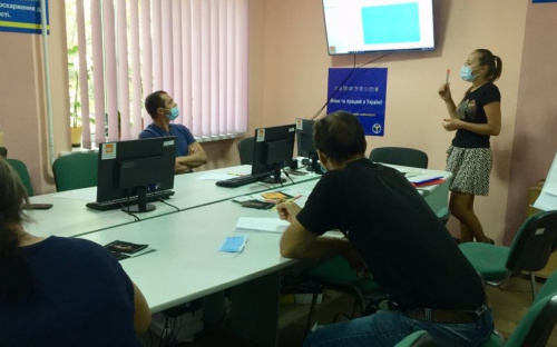 В Авдеевском центре занятости прошел тренинг по технике поиска работы