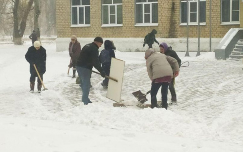 Прогноз погоды на неделю: в Авдеевке – снег, ветер и редкое солнце
