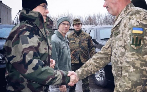 Зарубежные партнеры посетили бригаду, которая защищает Авдеевку