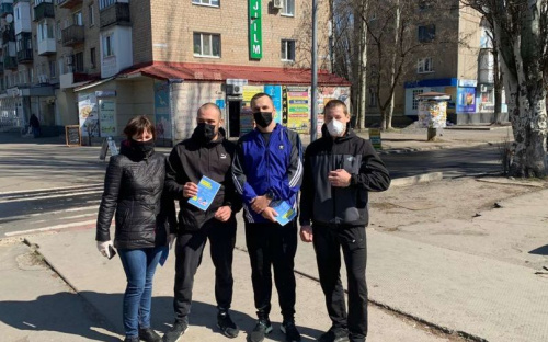 Авдеевские коксохимики и полицейские объединились в борьбе против коронавируса (ФОТОФАКТ)