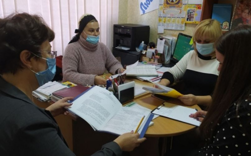 В Авдеевке контролируют ход воспитательной работы в учебных заведениях