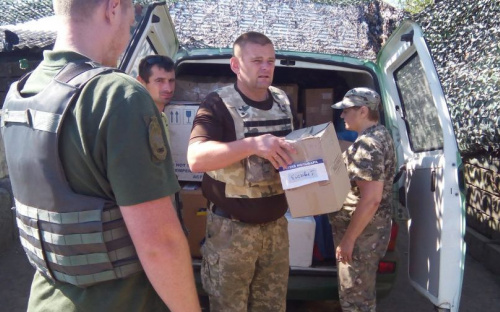 Представители Cimic Avdeevka и известная волонтер привезли военным много полезного (ФОТО)