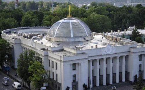 У Раді закликали банки повернути кредитні ліміти