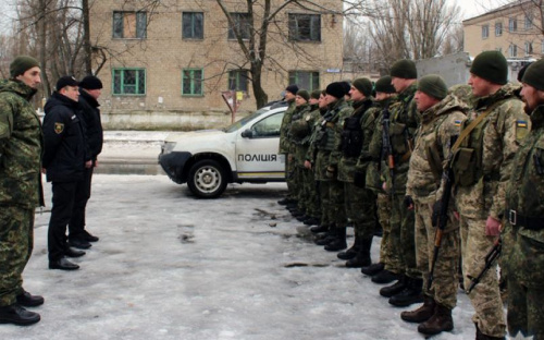 На охрану Покровской оперзоны вышли полиция и общественные формирования (ФОТО)