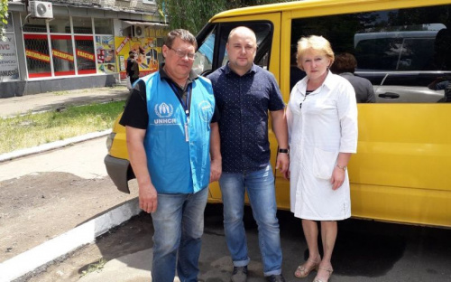 В Авдеевку привезли на обследование жителей Опытного