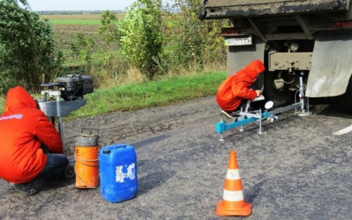 На Донбассе продолжают восстанавливать автодороги (ФОТО)