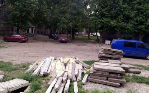 Благодаря конкурсу социальных проектов жители 9-го квартала оборудуют во дворе удобную парковку