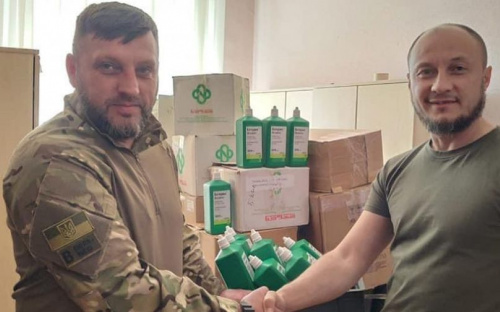 «Укрпошта» передала до Авдіївки медичні засоби