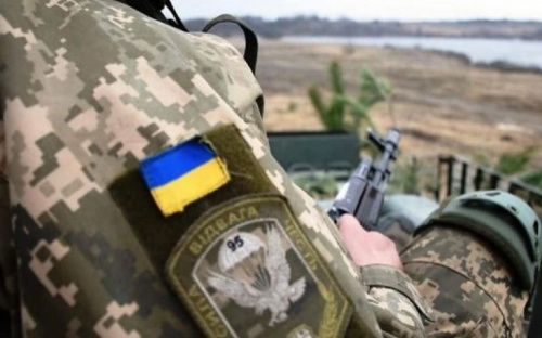 С начала суток  обстреляны позиции у Авдеевки