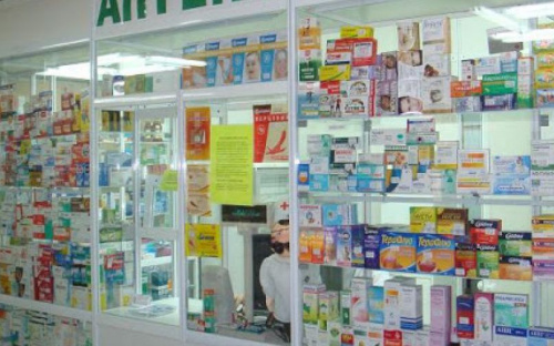 Антибиотики и инсулин будут продавать по рецептам