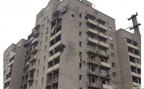 Конфликт с коммунальными долгами в скандальной высотке Авдеевки: власти и военные в поиске решений