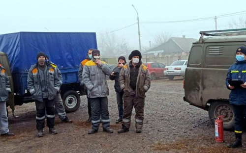 Авдеевские спасатели рассказали работникам ДТЭК правила минной безопасности