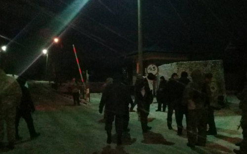 Организаторы блокады на Донбассе перекрыли железную дорогу 
