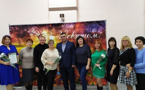 В Авдеевке с профессиональным праздником поздравили работников культуры