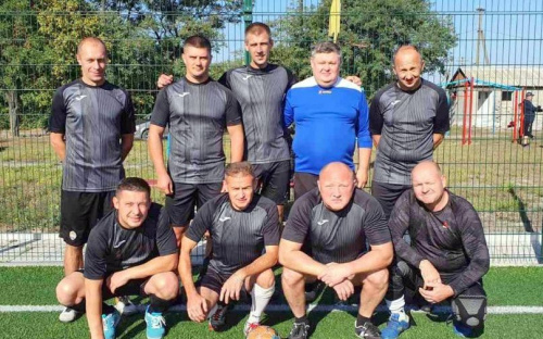 Ветерани спорту з Авдіївки перемогли на турнірі з міні-футболу