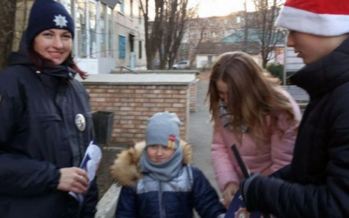 В Авдеевке призывали быть осторожными на дороге (ФОТО)