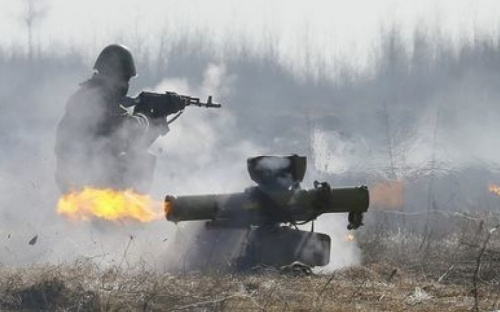 По позициям ВСУ под Авдеевкой боевики бьют из гранатометов, - штаб АТО (ВИДЕО)