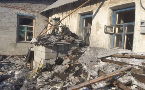 Погибшую женщину  обнаружили в Авдеевке  после утреннего обстрела (ФОТО)