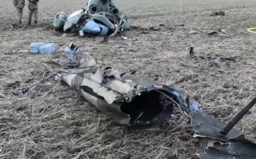 Появилось видео с места катастрофы военного Ми-2 (ВИДЕО)