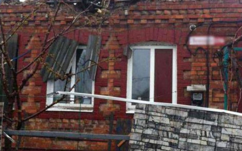 Прифронтовая Марьинка подверглась ночному обстрелу:  поврежден ряд домов