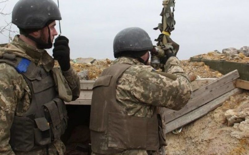 Сутки на Донбассе: ранения получили двое военных