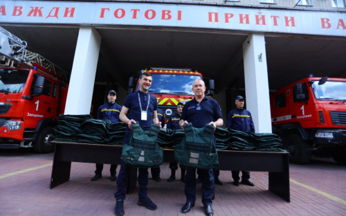 Метінвест забезпечує рятувальників України амуніцією