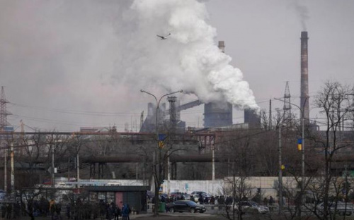 Рінат Ахметов: маріупольські заводи не працюватимуть під російською окупацією